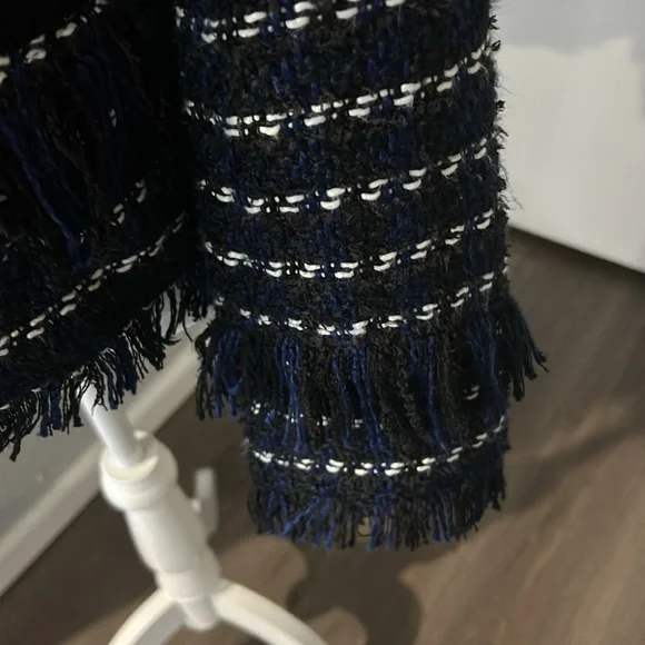 Halogen - Picture 5 of 8